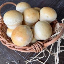 Sourdough Dinner Rolls